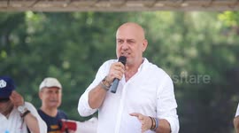 Dumitru Costin Speaks at Construction Workers Rally Against Taxation in Bucharest, Romania
