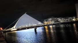 Ireland: Dublin Pays Tribute To Sinead O’Connor On Samuel Beckett Bridge