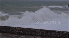 Brighton beach shut as strong winds send waves crashing onto shore