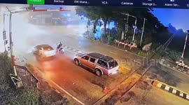 Car bomb explodes near police station in southern Thailand