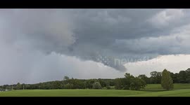 Severe thunderstorm moving through Lexington, Kentucky