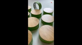 Epoxy Artist makes ocean-wave coasters with resin and acrylic paints