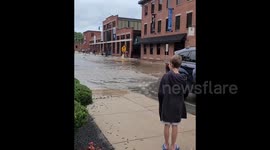 US: Heavy Rains Cause Widespread Flooding Across Eastern Massachusetts 4