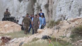 Lebanese army organizes tour along border with Israel for UN representatives