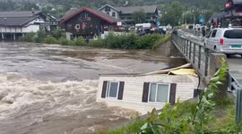 Norway: Storm Hans – Cabins, Caravans Swept By Flooding In Hemsedal 5