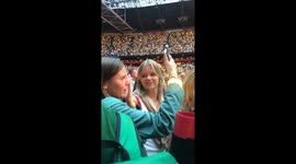 Sisters get emotional after Coldplay's 'Yellow' brings back everlasting memories