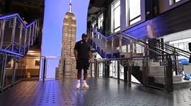 Ja Rule, Ashanti, and Jadakiss light Empire State building for hip-hop's 50th anniversary
