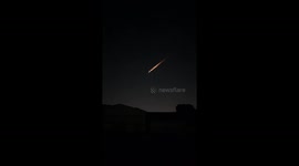 Meteor shower lights throw the night sky and amazes people who spot it in Melbourne, Australia