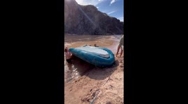 Fun friends turn their Raft into Slide on their rafting trip *Amazing Video*