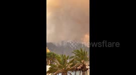 Spain: Forest Fire Erupts In Tenerife, Canary Islands 5