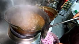 Follow up on the production process of Li Ji mutton aged dough and simmering lamb broth in Yinchuan City, Ningxia Hui Autonomous Region.