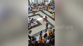 Unusual sword-fighting contest in middle of shopping mall in the Philippines