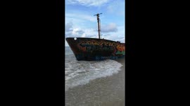 EXPLORING A MYSTERIOUS RUSTED SHIPWREK OFF THE COAST OF COSTA RICA - MANZANILLO BEACH - CARIBBEAN 2021