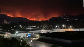 Canada: Raging wildfire rapidly approaching communities as state of emergency in Kelowna