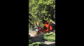 Car bursts into flames in Melbourne