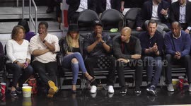 Beyonce and Jay Z courtside at the Clippers