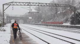 Snow at Heaton Chapel Station