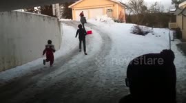 Funny snow sledging fail