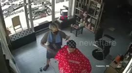 Hairdyer explodes while barber uses it on customer