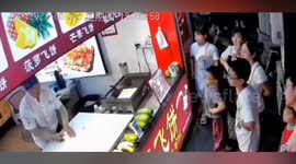 Boy slapped in face with dough being spun by chef at restaurant in China