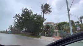 US: Storm Surge And Gusty Winds Along Florida’s Coast As Hurricane Idalia Approaches 2