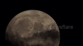 Super Blue Moon in 4k above Kent, UK