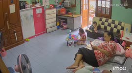 Little girl choking on plastic toy saved by family members