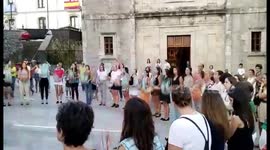Ensayos de baile típico en las fiestas de agosto en Colombres