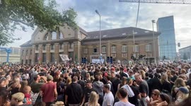 Berliners take to the streets for climate: raving against A100 motorway extension
