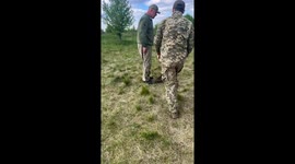 Ukrainian soldiers learn covert mine planting amidst Russia-Ukraine conflict