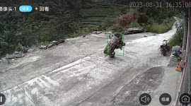 Scooter rider in China toppled by unseen steel wire