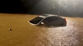 Flash floods brought by Typhoon Haikui hit southern China