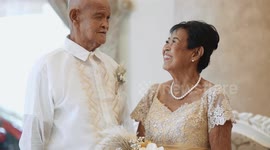 Couple celebrates 50th wedding anniversary with heartwarming farm-themed church ceremony