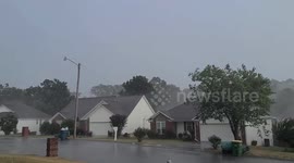 US: Microburst Storm Lashes Little Rock, Arkansas