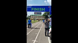 Inspirational runner, 73, finishes 60km ultramarathon in the Philippines