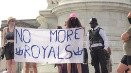No More Royals protest held outside Buckingham Palace on 1-year anniversary of Queen Elizabeth II's death
