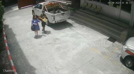 Dramatic moment Japanese prisoner hijacks police car to escape jail in Thailand