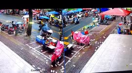 Heartbroken man throws cash in air after selling gold intended for ex-girlfriend