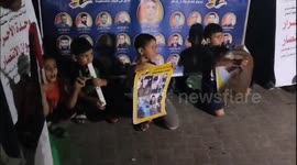 Palestinians stand in solidarity with the prisoners inside Israeli occupation detention center