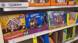 Halloween Candy Everywhere | Grocery Stores in the USA are filled with Candy | Do we need so much Candy? Tons of Candy on shelves in the US for Halloween | Trick or Treat Time in America