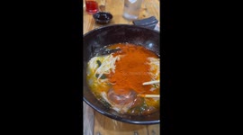 Clumsy customer spills entire bottle of chilli powder into ramen