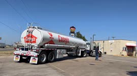 Casey's Shares Hit Record as Gas Station Convenience Store Operator Sells More Pizzas