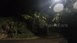 Bermuda: Hurricane Lee’s Powerful Winds Whip Up Rough Surf Along Coast 2