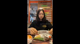 Fans salivate over K-Pop themed Black Pink burgers in Thailand