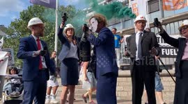 Climate activists condemn Keir Starmer’s Labor Party over fossil fuels during the ’Global Fight to End Fossil Fuels’ march in London
