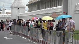 Doctors warn that Thais are lacking Vitamin D because they hide from the sun