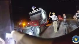 Troopers Discover Nine Illegal Immigrants Hidden In Sand-Filled Trailer in Dimmit County, TX, USA