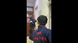 Chinese University Students Showcase Impressive Spear Skills in Dormitory