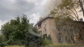 Russian forces shell residential building in Chasiv Yar, Ukraine