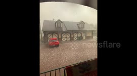 US: A Severe Thunderstorm Moves Through Northern Texas, Bringing Intense Hail